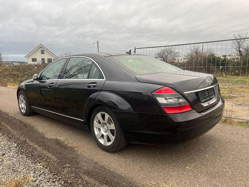 Gebraucht Mercedes S320 235 PS (172 kW) 2007 Schwarz Limousine