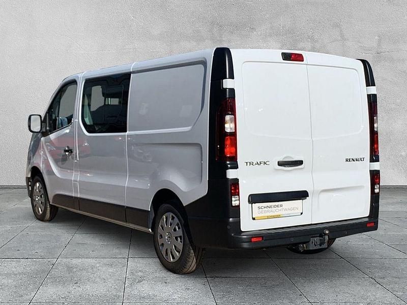 Gebraucht Renault Trafic Komfort 131 PS (96 kW) 2022 Weiß Van / Kleinbus