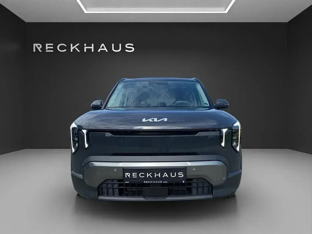 Neu Kia EV2 Earth 108 kW (147 PS) 2026 Grau SUV