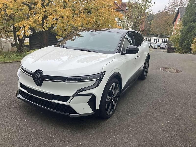 Gebraucht Renault Megane E-Tech Iconic 55 kW (75 PS) 2024 Weiß Limousine