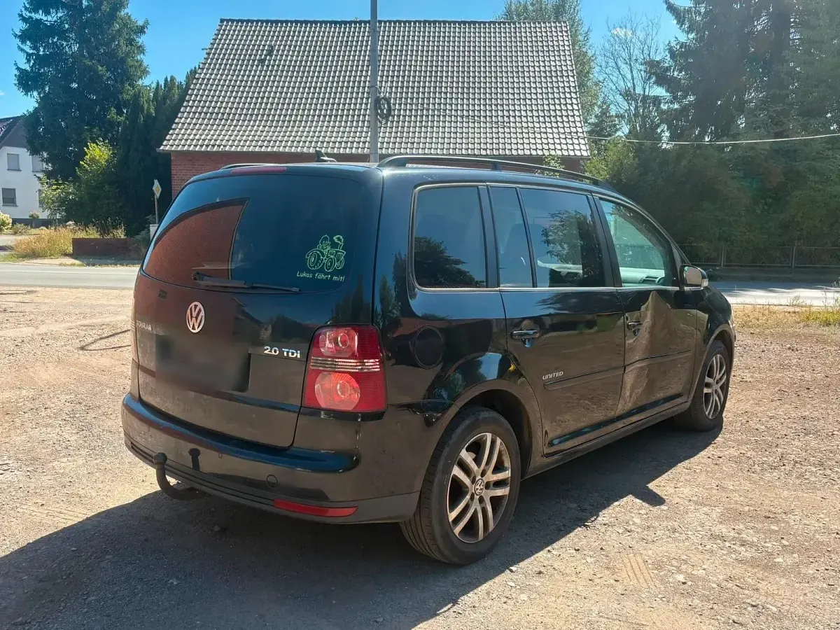 Gebraucht VW Touran United 128 PS (94 kW) 2008 Schwarz Van / Kleinbus