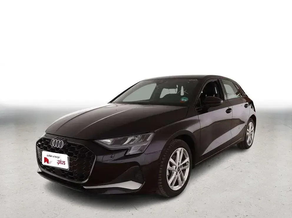 Używany Audi A3 Advanced 150 KM (110 kW) 2025 Czarny Sedan/Limuzyna