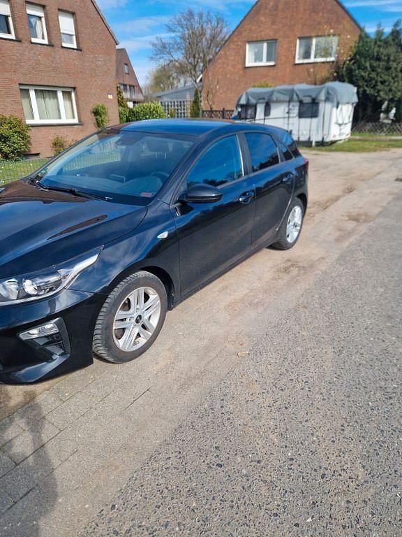 Gebraucht Kia Ceed Edition 7 99 PS (72 kW) 2019 Schwarz Kleinwagen