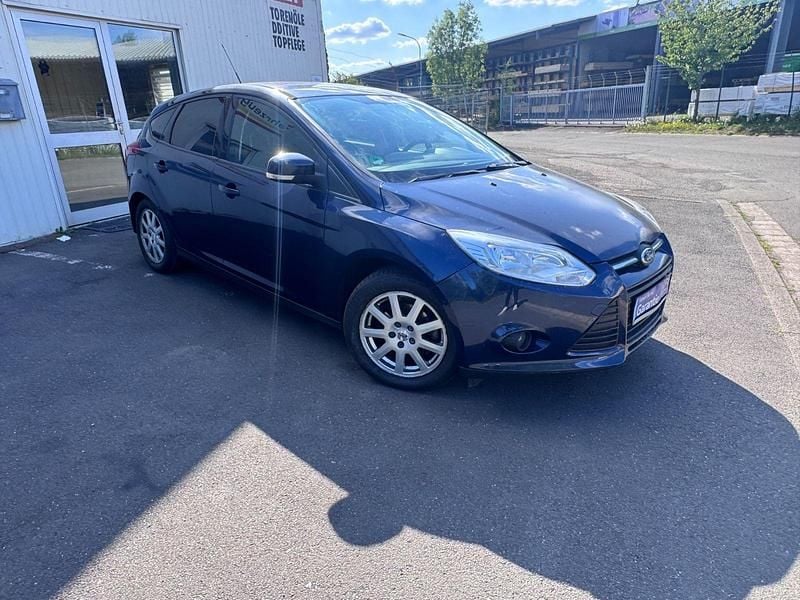 Gebraucht 2011 Ford Focus Titanium Limousine | 4.190 € (Guter Preis) - Bild 1/4