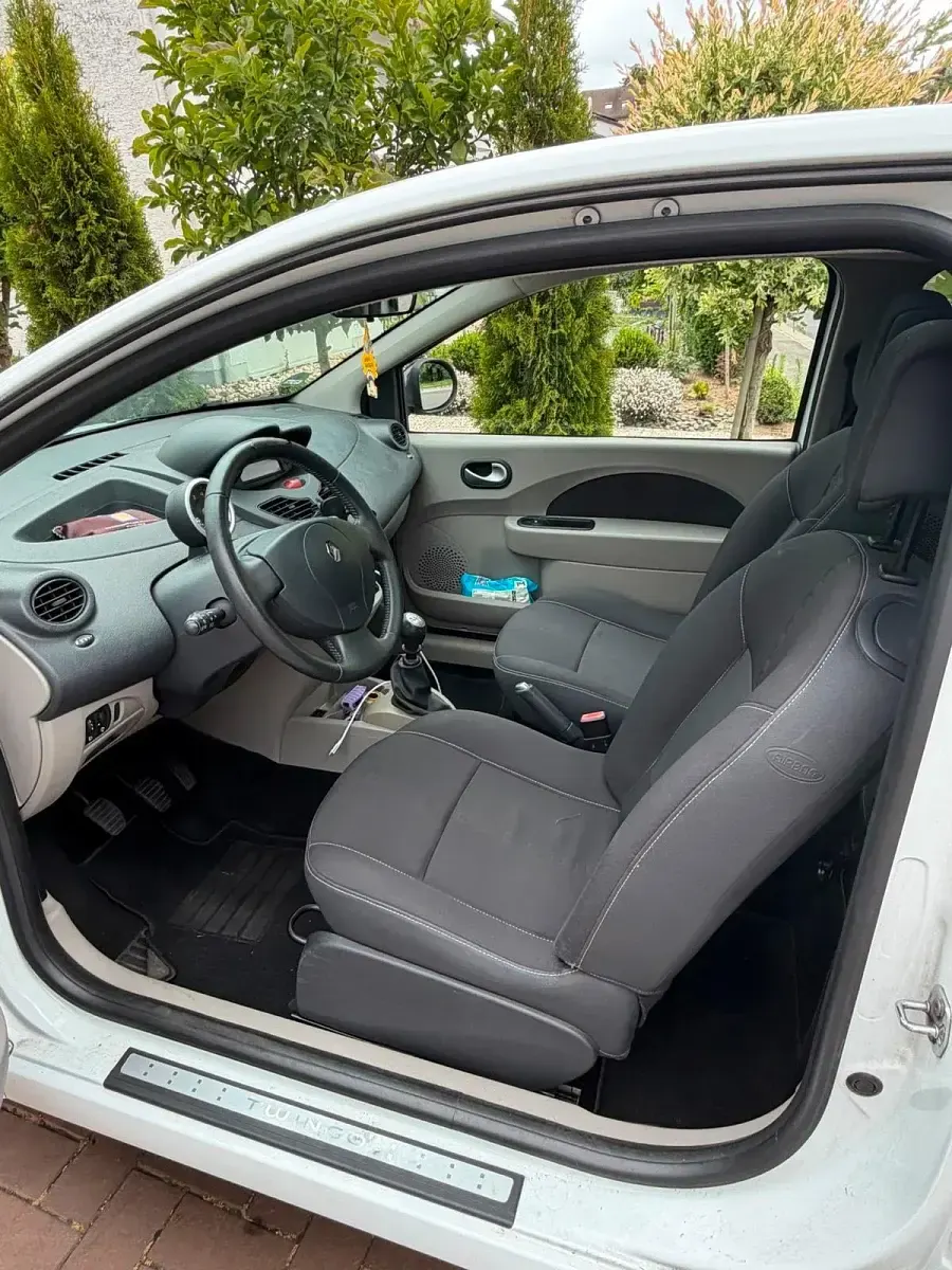 Gebraucht Renault Twingo 75 PS (55 kW) 2008 Weiß Kleinwagen