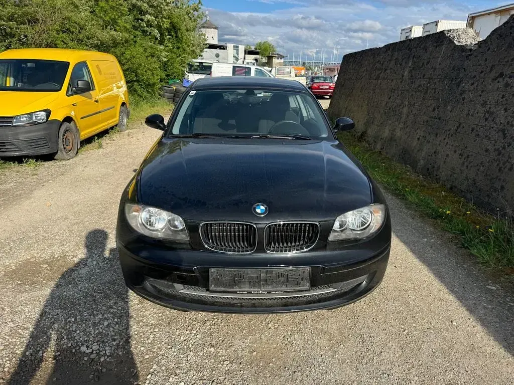 Usata BMW 116 Advantage 122 CV (89 kW) 2008 Nero Utilitaria
