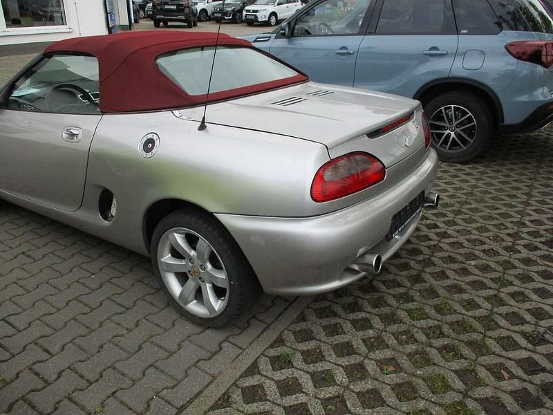 Second-hand MG F 120 CP (88 kW) 2000 Argintiu Cabrio