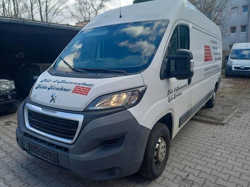 Gebraucht Peugeot Boxer 131 PS (96 kW) 2016 Weiß Van