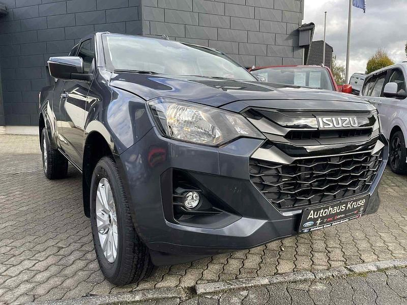Grau Neu 2025 Isuzu D-Max Abholung | 41.500 € (Superpreis) - Bild 1/4