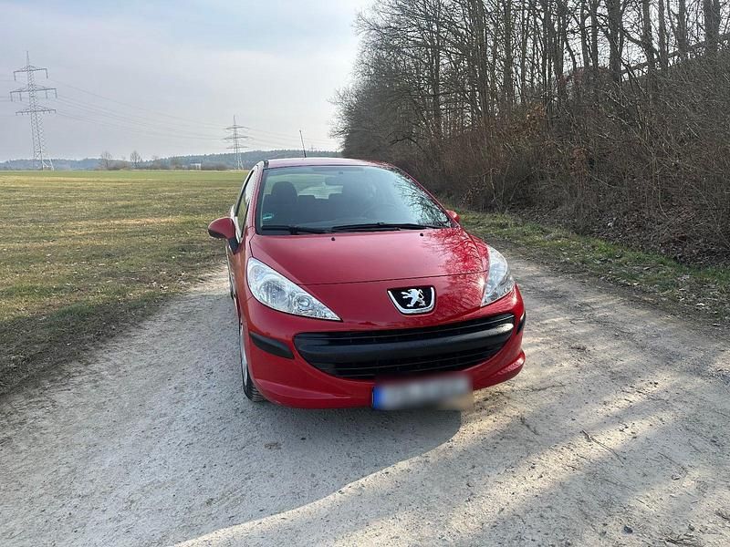 Gebraucht Peugeot 207 88 PS (64 kW) 2007 Rot Kleinwagen