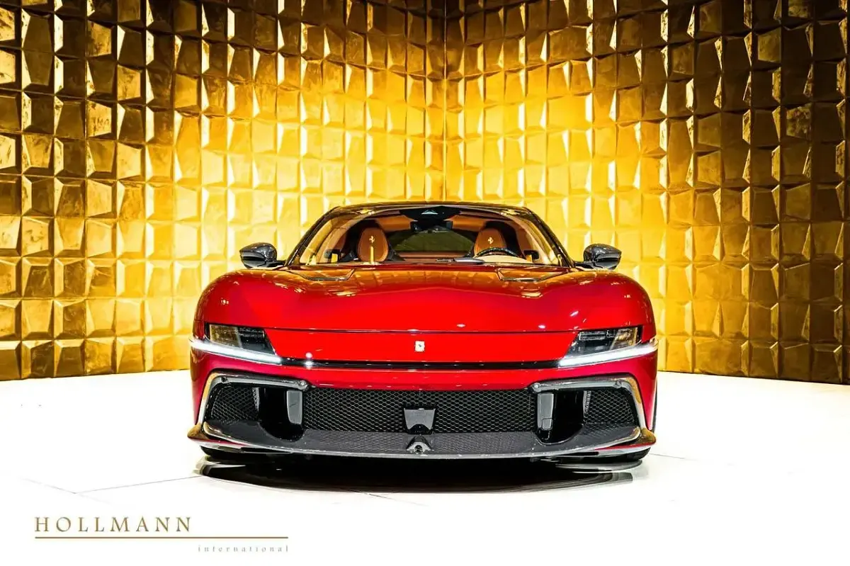 Neu Ferrari 12 Cilindri 831 PS (611 kW) 2026 Rosso magma Coupé