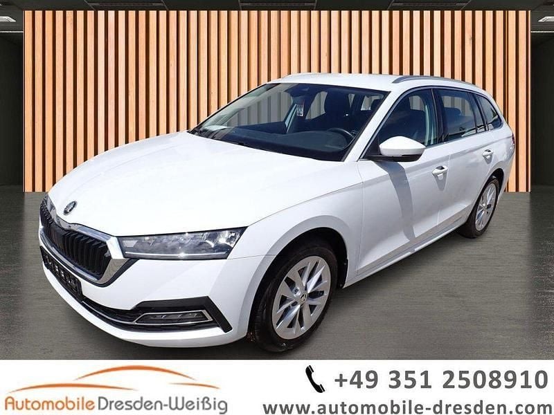 Weiss Gebraucht 2022 Skoda Octavia Style Kombi | 26.980 € (Fairer Preis) - Bild 1/4
