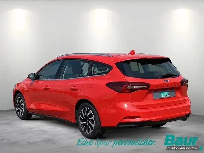 Używany Ford Focus Titanium 155 KM (114 kW) 2024 Czerwony Kombi