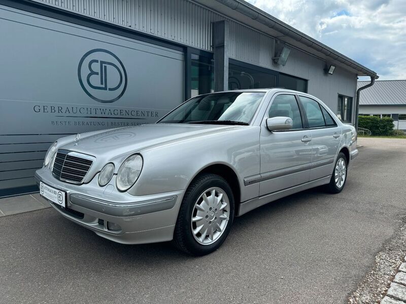 Silber Gebraucht 2000 Mercedes E320 Elegance Limousine | 6.999 € (Teuer) - Bild 1/4