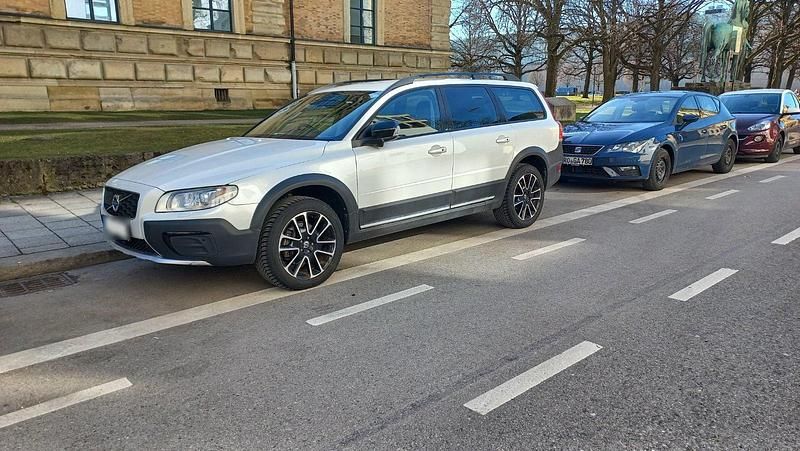 Gebraucht Volvo XC70 249 PS (183 kW) 2015 Weiß Kombi