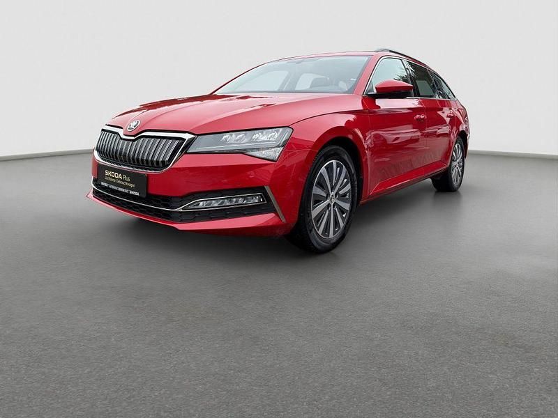 Gebraucht Skoda Superb Ambition 218 PS (160 kW) 2022 Rot Kombi
