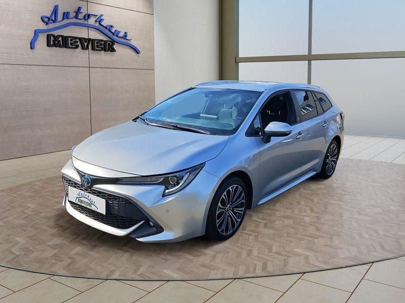Gebraucht Toyota Corolla Team 184 PS (135 kW) 2022 Silber Kombi