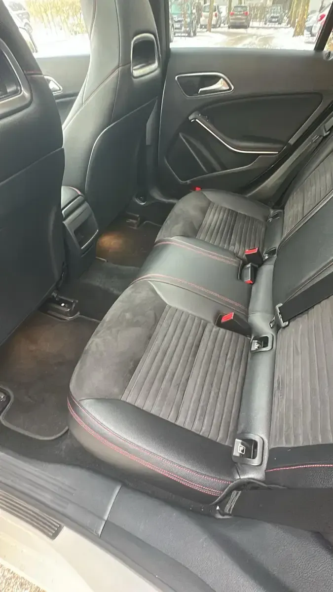 Gebraucht Mercedes CLA200 AMG line 156 PS (114 kW) 2016 Weiß Coupé
