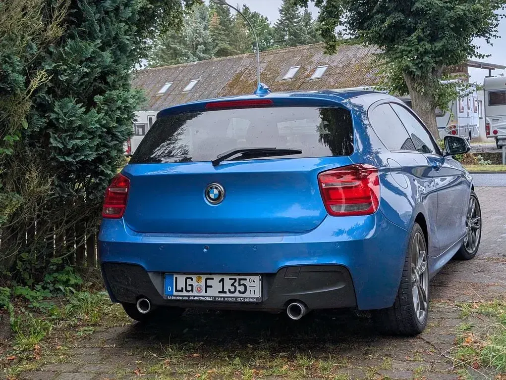 Używany BMW M135 Performance 320 KM (235 kW) 2014 Niebieski Hatchback