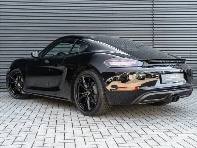 Gebraucht Porsche Cayman Basis 299 PS (219 kW) 2017 Schwarz Coupé