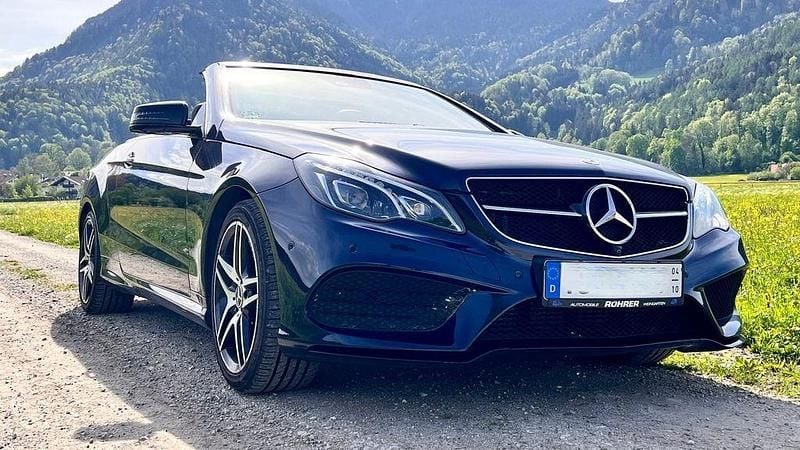 Gebraucht Mercedes E220 AMG line 170 PS (125 kW) 2017 Blau Cabrio