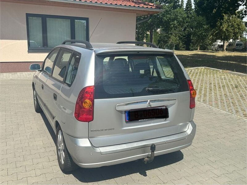 Gebraucht Mitsubishi Space Star 98 PS (72 kW) 2004 Silber Van / Kleinbus