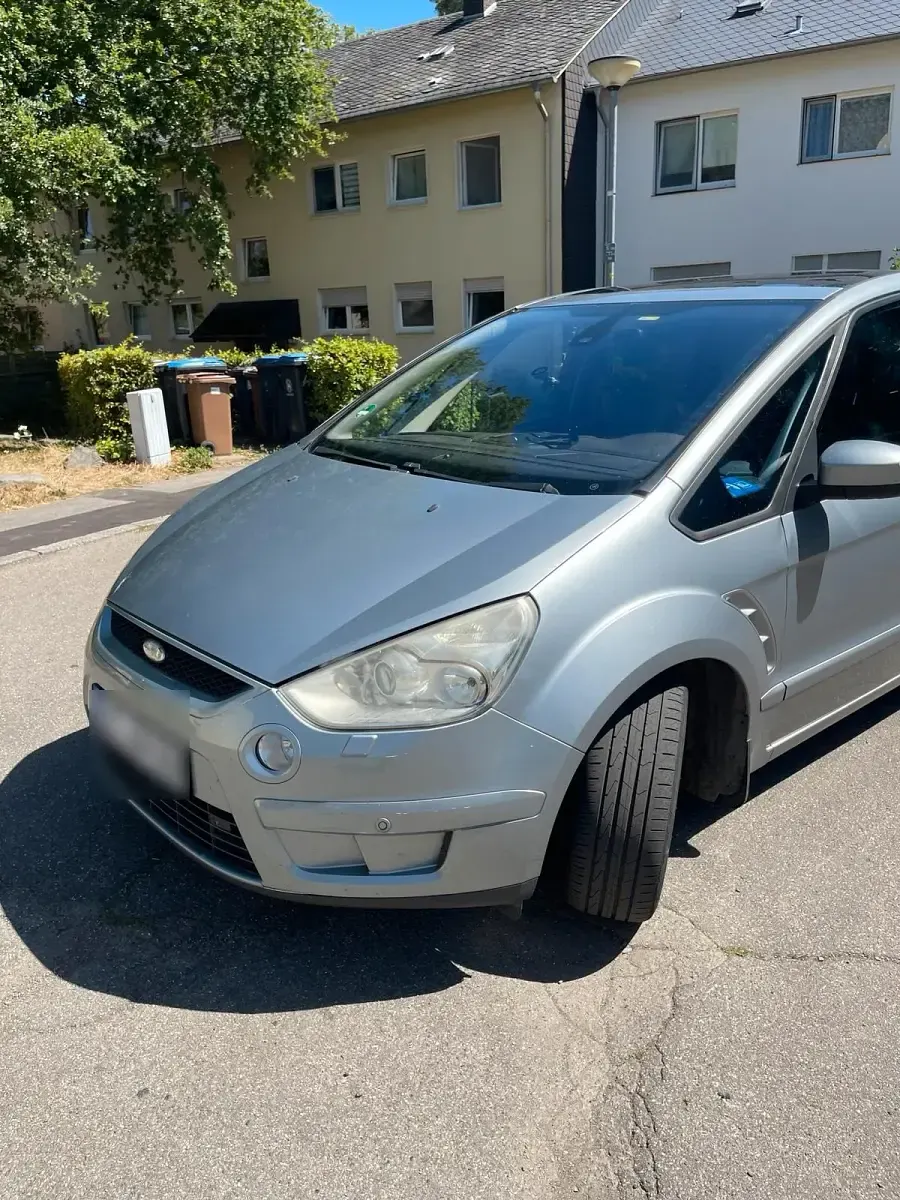 Gebraucht Ford S-MAX S 140 PS (102 kW) 2008 Silber Van / Kleinbus