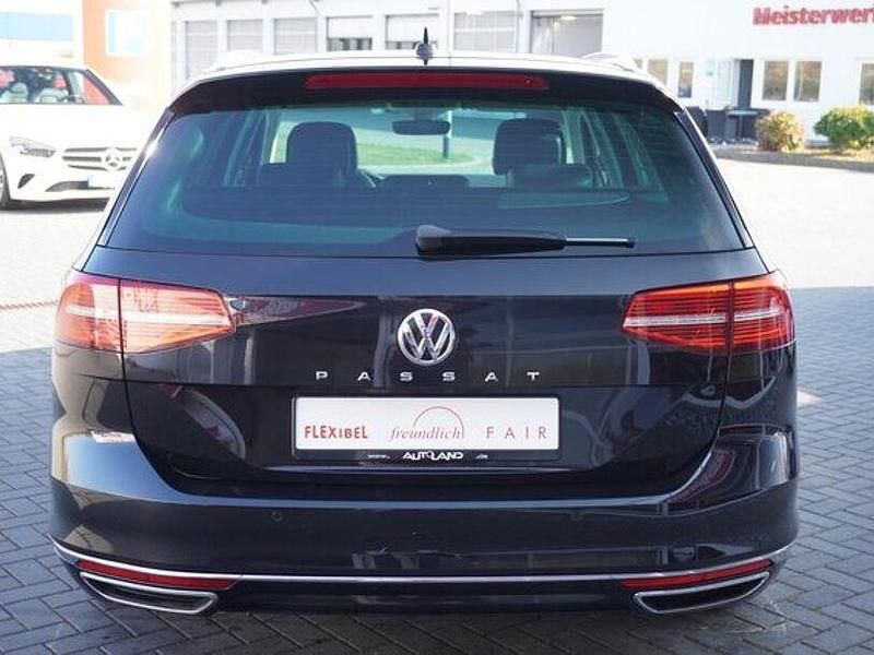 Gebraucht VW Passat Highline 190 PS (139 kW) 2018 Schwarz Kombi