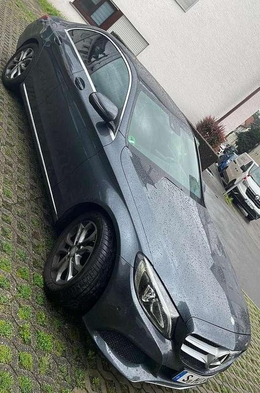 Grau Gebraucht 2015 Mercedes C200 Limousine | 14.500 € (Guter Preis) - Bild 1/4