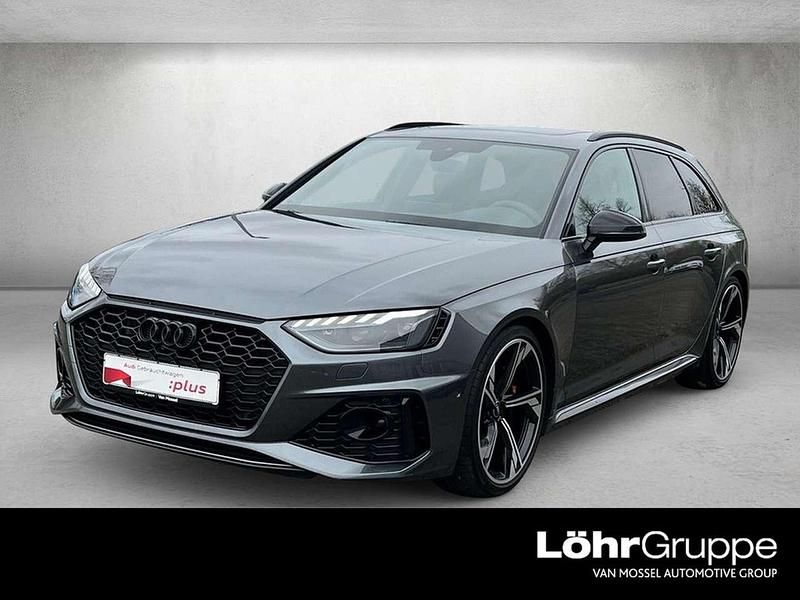 Gebraucht Audi RS4 Ambiente 450 PS (330 kW) 2024 Daytonagrau perleffekt Kombi