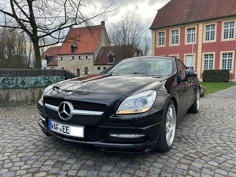Gebraucht Mercedes SLK200 184 PS (135 kW) 2012 Schwarz Cabrio