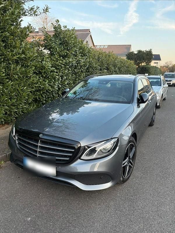 Gebraucht Mercedes E200 184 PS (135 kW) 2018 Grau Kombi