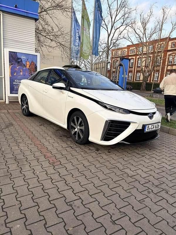 Gebraucht Toyota Mirai 154 PS (113 kW) 2017 Limousine