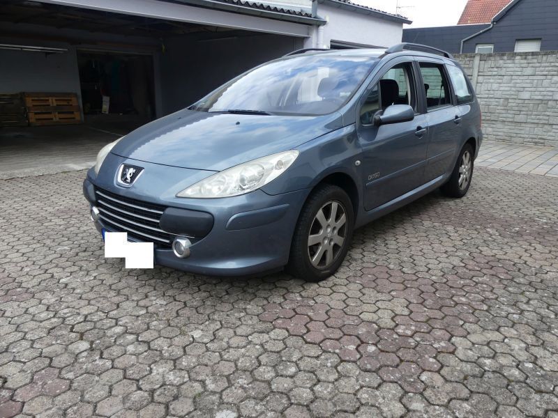 Grau Gebraucht 2007 Peugeot 307 Kombi | 1.700 € (Guter Preis) - Bild 1/4