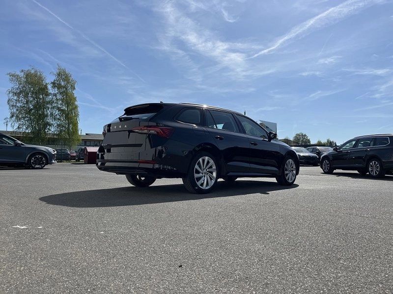 Schwarz Gebraucht 2020 Skoda Octavia First Edition Kombi | 27.689 € (Guter Preis) - Bild 1/4