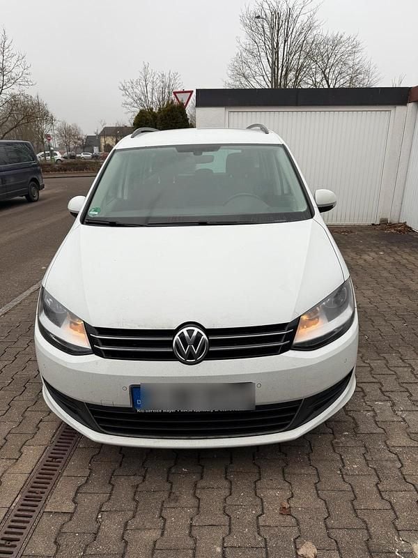 Weiß Gebraucht 2017 VW Sharan Comfortline Van / Kleinbus | 17.000 € (Superpreis) - Bild 1/4