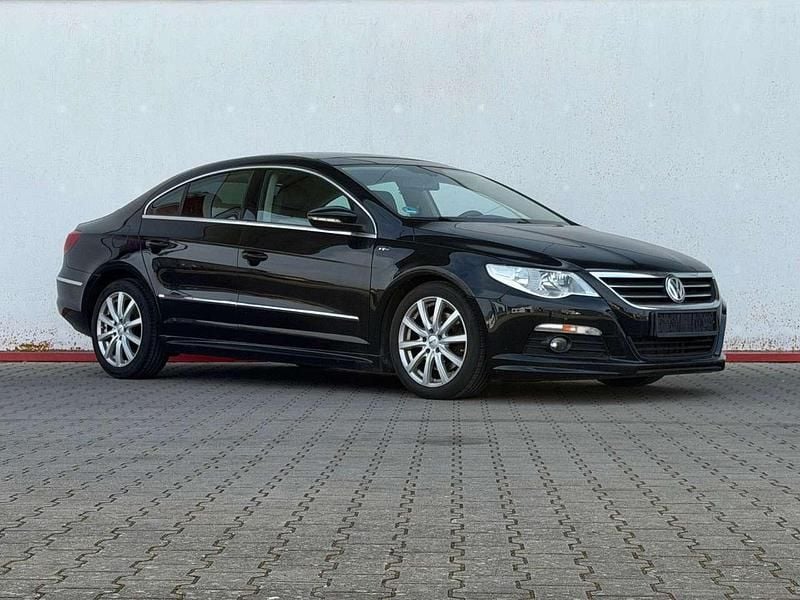 Gebraucht VW Passat R-line 211 PS (155 kW) 2011 Deep black perleffekt Limousine