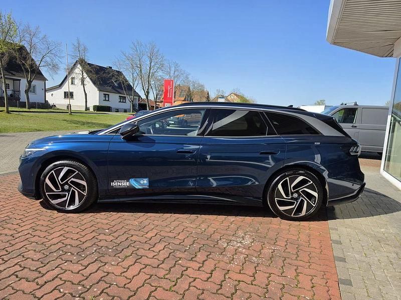 Second-hand VW ID.7 Pro 210 kW (286 CP) 2024 Albastru Break