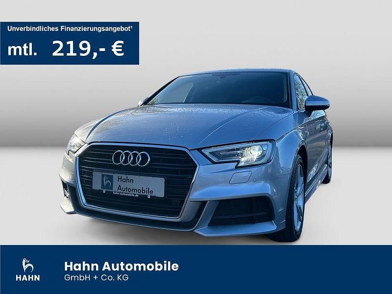 Florettsilber metallic Gebraucht 2018 Audi A3 S-Line Limousine | 16.430 € (Guter Preis) - Bild 1/3