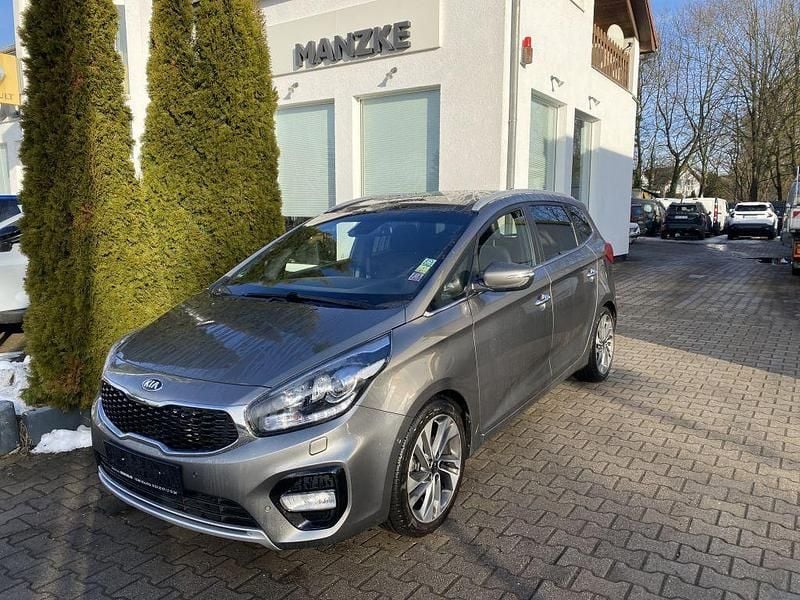 Titaniumsilber metallic Gebraucht 2017 Kia Carens DREAM-TEAM Edition Van / Kleinbus | 8.990 € (Superpreis) - Bild 1/4