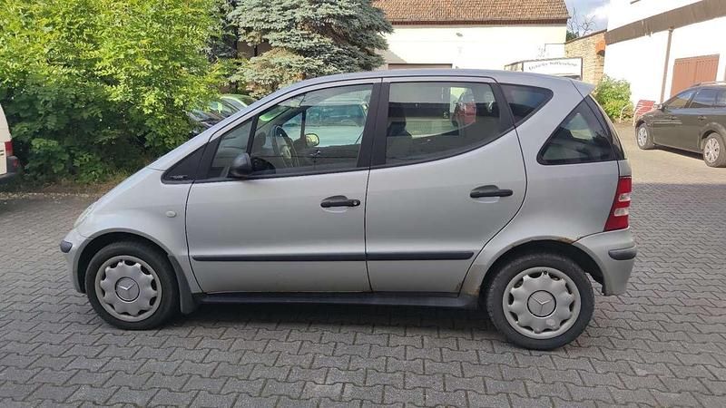 Gebraucht Mercedes A140 Classic 82 PS (60 kW) 2002 Polarsilber  metalliclack Kleinwagen