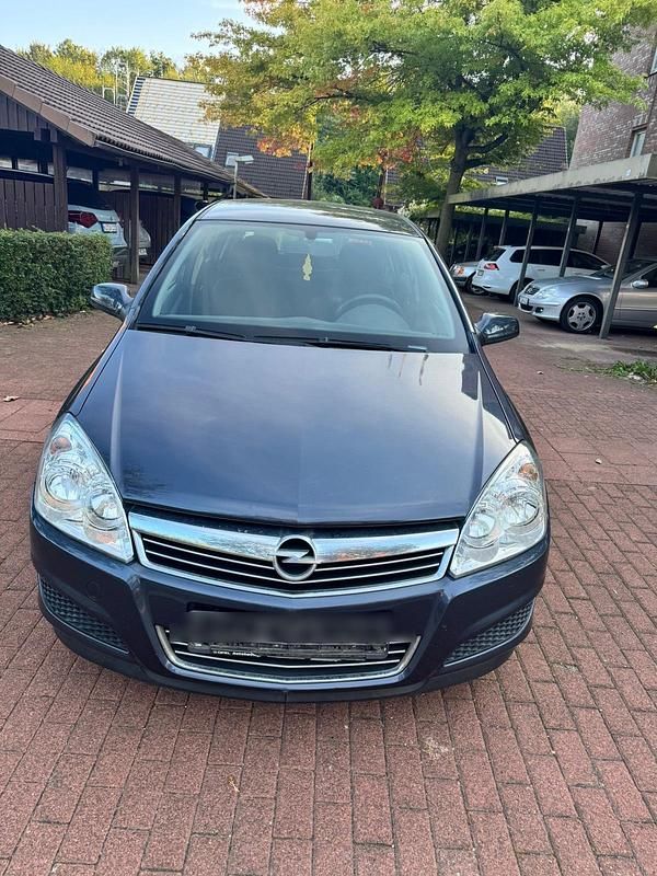 Blau Gebraucht 2007 Opel Astra Kleinwagen | 2.500 € (Fairer Preis) - Bild 1/4