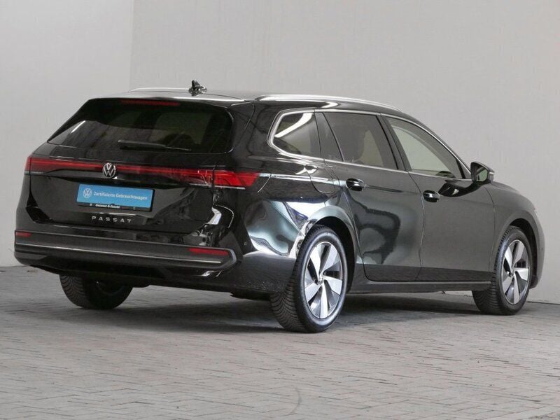 Gebraucht VW Passat Business 150 PS (110 kW) 2024 Schwarz Kombi