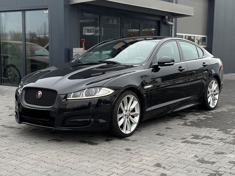 Gebraucht Jaguar XF R-Sport 200 PS (147 kW) 2015 Schwarz Limousine