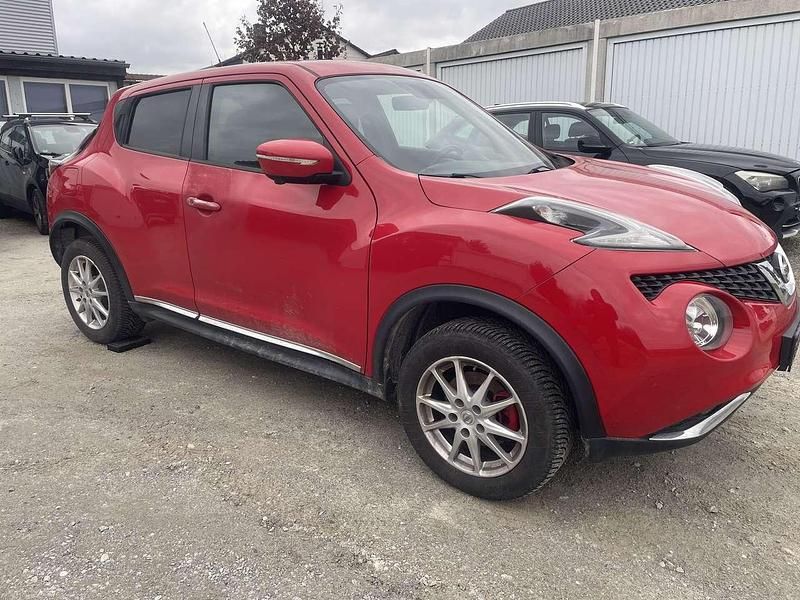 Gebraucht Nissan Juke Acenta 110 PS (80 kW) 2015 Rot SUV