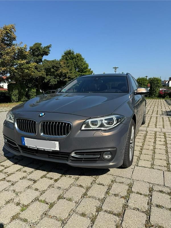 Braun Gebraucht 2015 BMW 530 Comfort Edition Kombi | 16.950 € (Guter Preis) - Bild 1/4