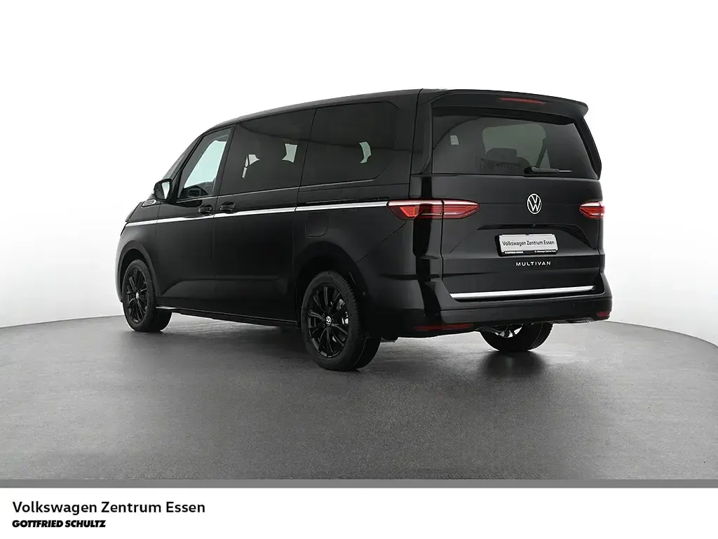 Neu VW Multivan Style 150 PS (110 kW) 2026 Schwarz Van / Kleinbus
