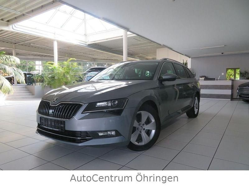 Grau Gebraucht 2019 Skoda Superb Style Kombi | 16.190 € (Guter Preis) - Bild 1/4
