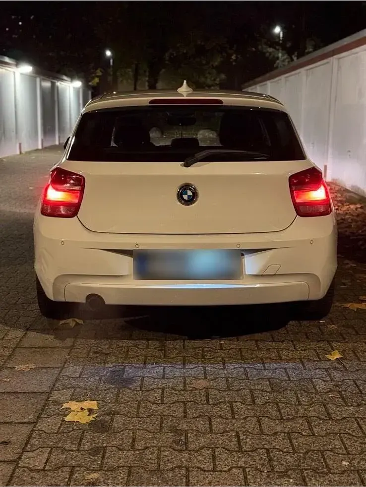 Gebraucht BMW 114 102 PS (75 kW) 2012 Weiß Kleinwagen