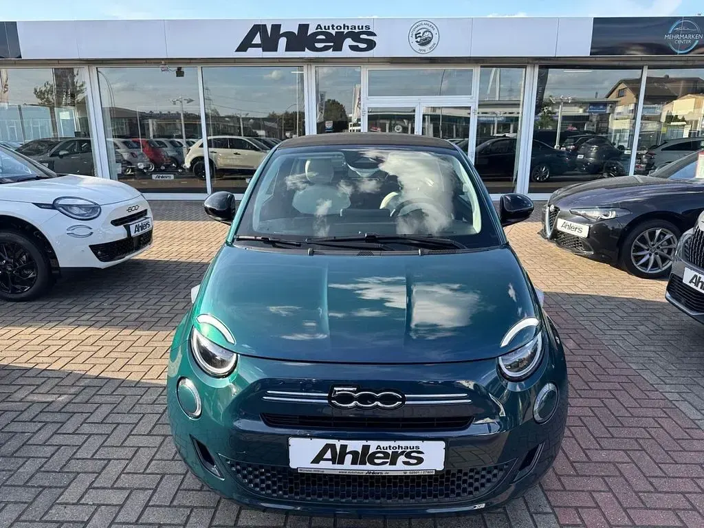 Neu Fiat 500C Icon 65 PS (47 kW) 2026 Gruen Cabrio